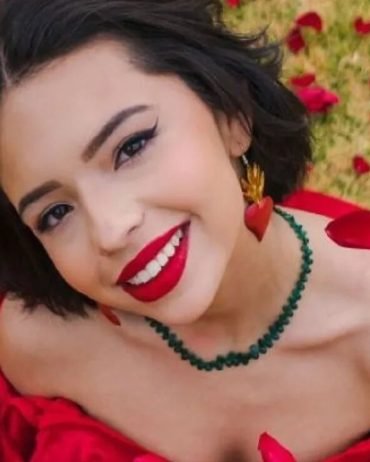 8 Cantantes Mexicanas muy Hermosas